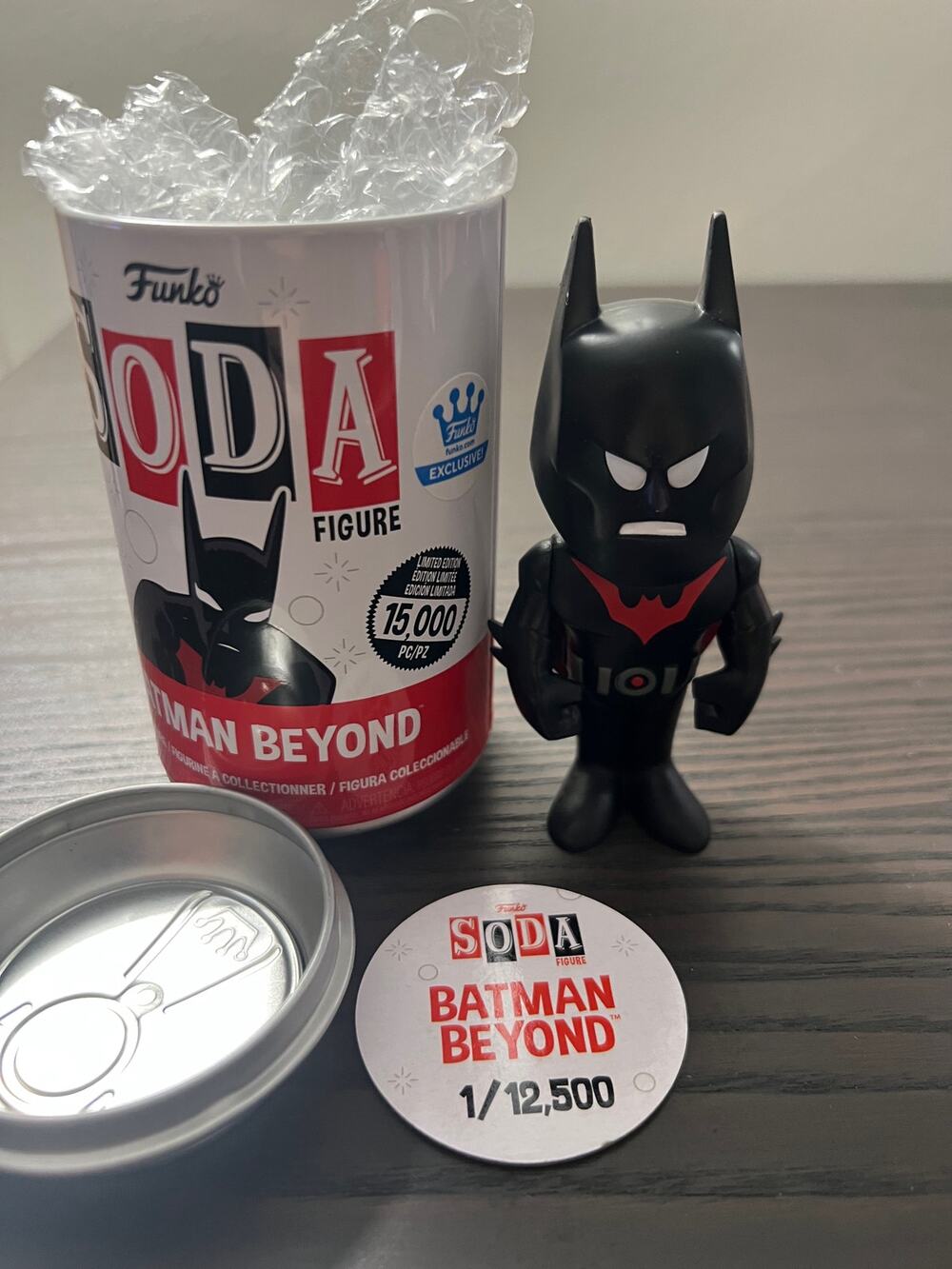 VAULTED LIMITED EDITION EXCLUSIVE Batman Beyond Funko Soda DC Comics Shop Terry
